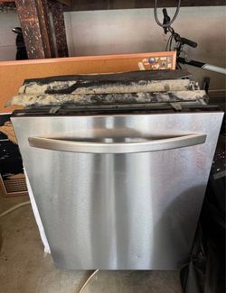 Stainless steel dishwasher