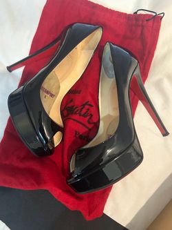 Christian louboutin 38