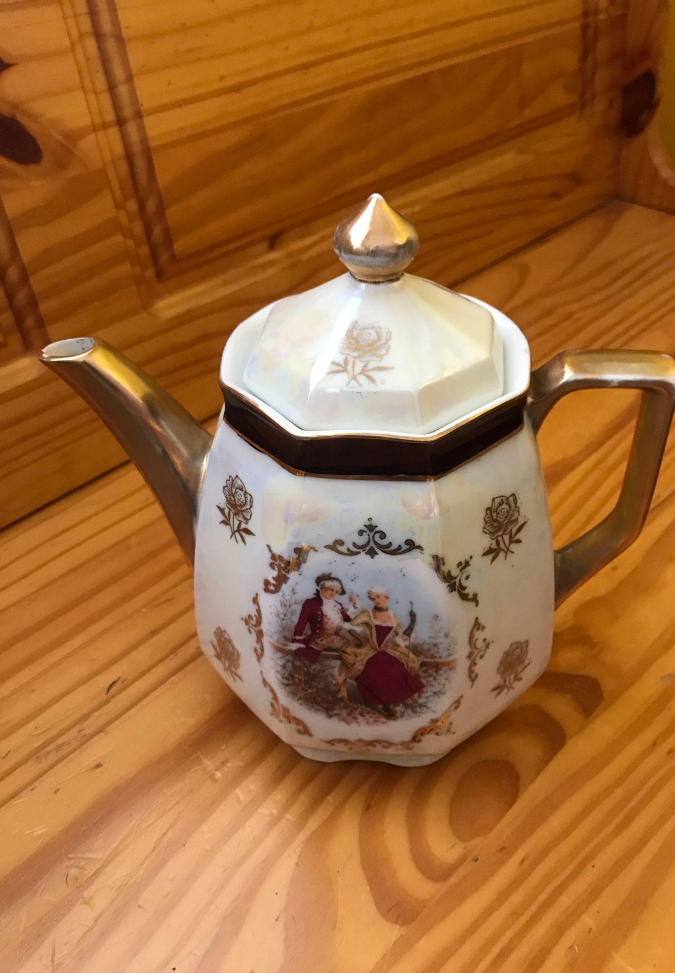 Vintage Victorian plate and tea pot