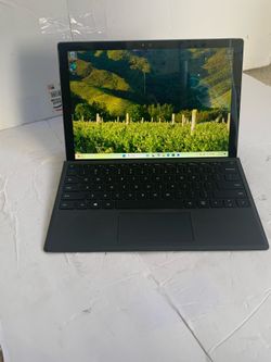 Microsoft Surface Pro 7 - intel i5 10th gen, 8 GB memory, 128 GB SSD touchscreen perfect working meeting school