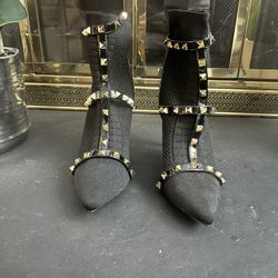 Black Boot Heel Shoes