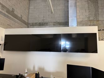 Samsung TV 55 with mount