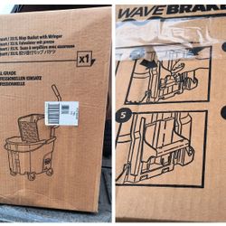 NEW WAVE BRAKER / RUBBERMAID Yellow  35 QT.  AVAILABLE!!   Burbank Area 