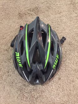 AWE AeroLite Men’s Bicycle Helmet - Black/Green