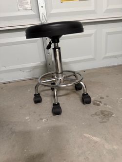 Adjustable Rolling Stool