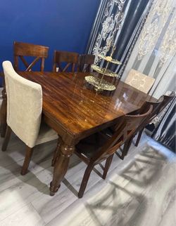 Real heavy Wood Dining Table with 8 Chairs