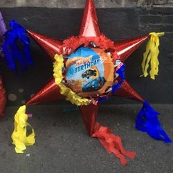 Hot wheel big star piñata