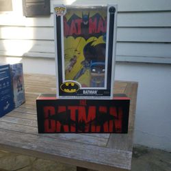 Comic Boom Cover Funko Pop Batman And THE Batman Logo Light Up 