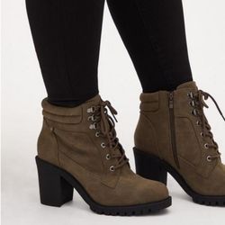 Lace-Up Hiker Bootie (13 WW)