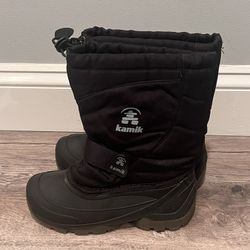Kamik Black Winter Snow Boots. Size 3. 
