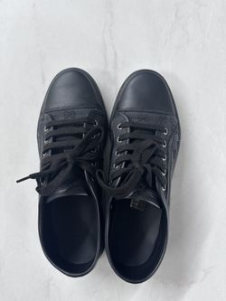 Women’s Gucci Tennis Shoes (authentic)