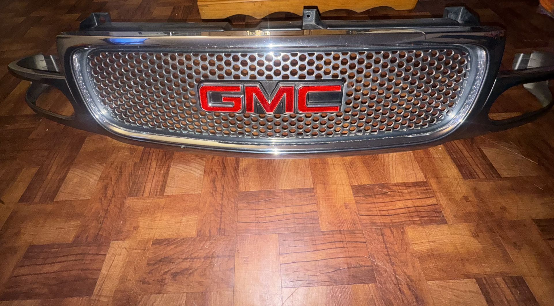 GMC Yukon Denali Grill