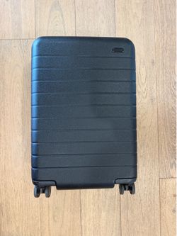 Away Carry on suitcase
