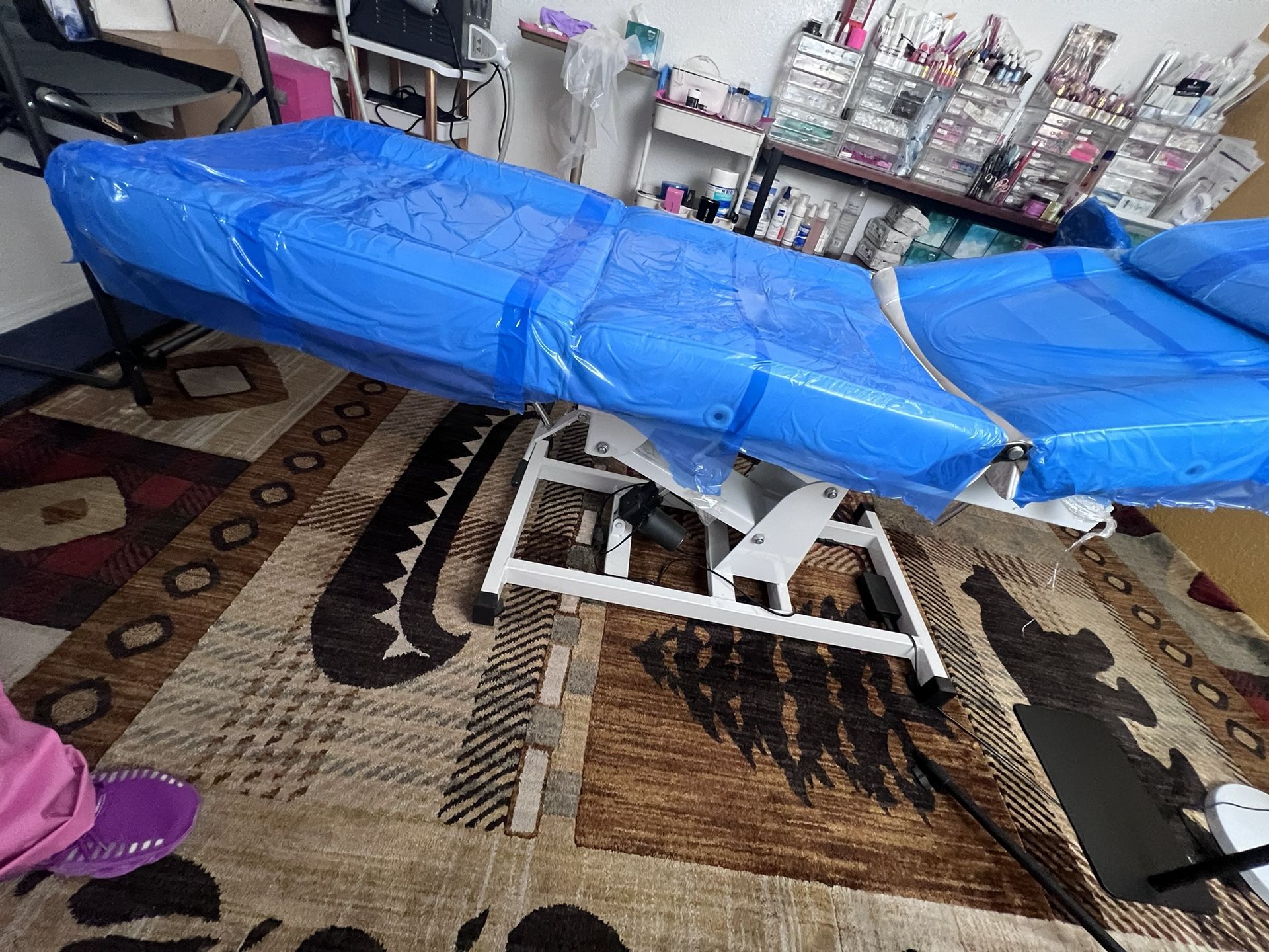 Bed For Tattoos, Eyebrows, Massages