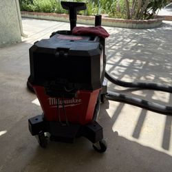 M18 Vacuum 