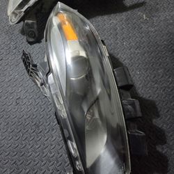 2013-16 Dodge Dart Headlights