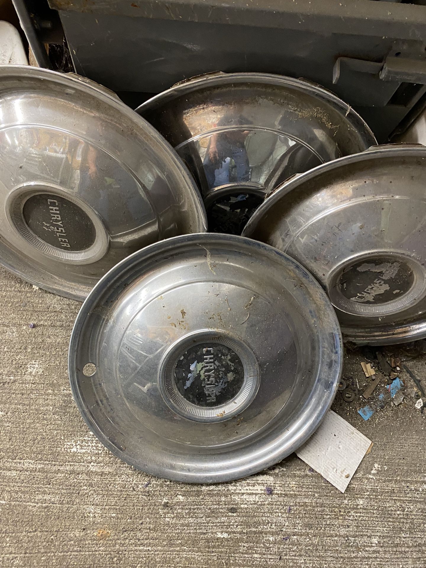 1950 Chrysler hubcaps wheel covers