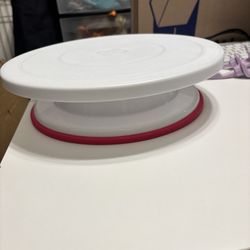 10” plastic rotating cake stand