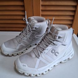On Cloudrock Women's Waterproof Boots Glacier/ Sand * Size: 8.5