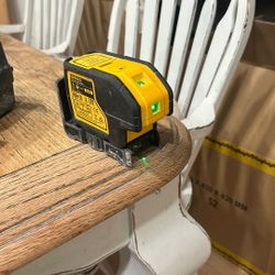 Dewalt 3 Beam Laser Pointer Dw083CG - Laser Marca Dewalt De 3 Puntos DW083cg