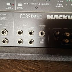 Mackie 808s Mixer