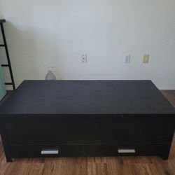 Coffee Table Black With Drawers $40