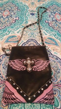 CROSS BODY PURSE