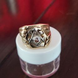 10k And 14k Two Tone Mason's Ring
