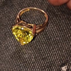 10k Gold Ring With Topaz Stone