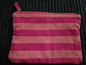 Used lovingly Victoria's Secret Makeup Bag..No rips, tears, or stains!!!