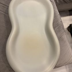 Keekaroo Peanut Changer