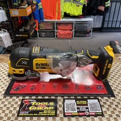 DEWALT 20V MAX XR Cordless Brushless 3-Speed Oscillating Multi Tool (Tool Only)