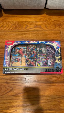 Mega Lucario ex Figure Collection