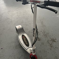 Razor E200 Electric Scooter 