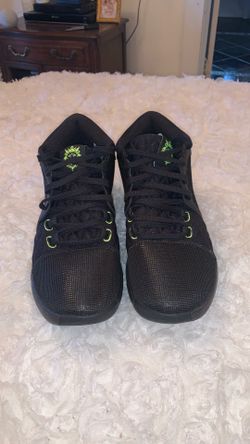 Nike LeBron Witness V111