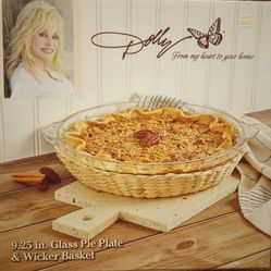 Glass Pie w/ Wicker Basket