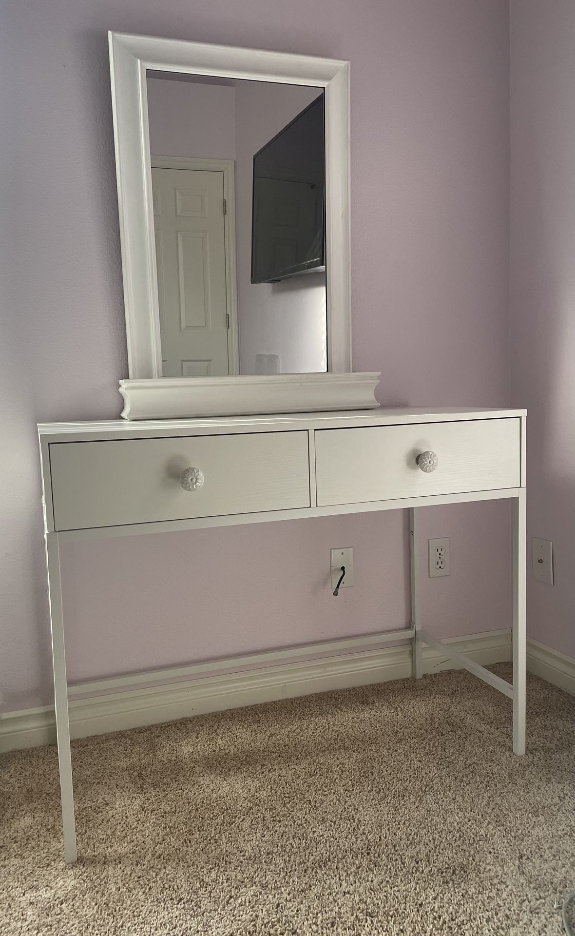 Vanity desk for makeup or studying, mirror can be removed (these did NOT originally come together). Has some signs of wear at certain spots. Facebook