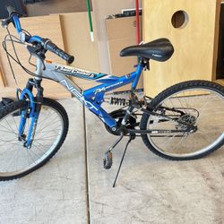 Next 24 inch Mountain Bike 18 Speed