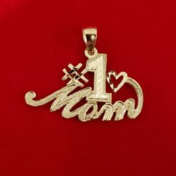 10kt Gold Mom Pendant