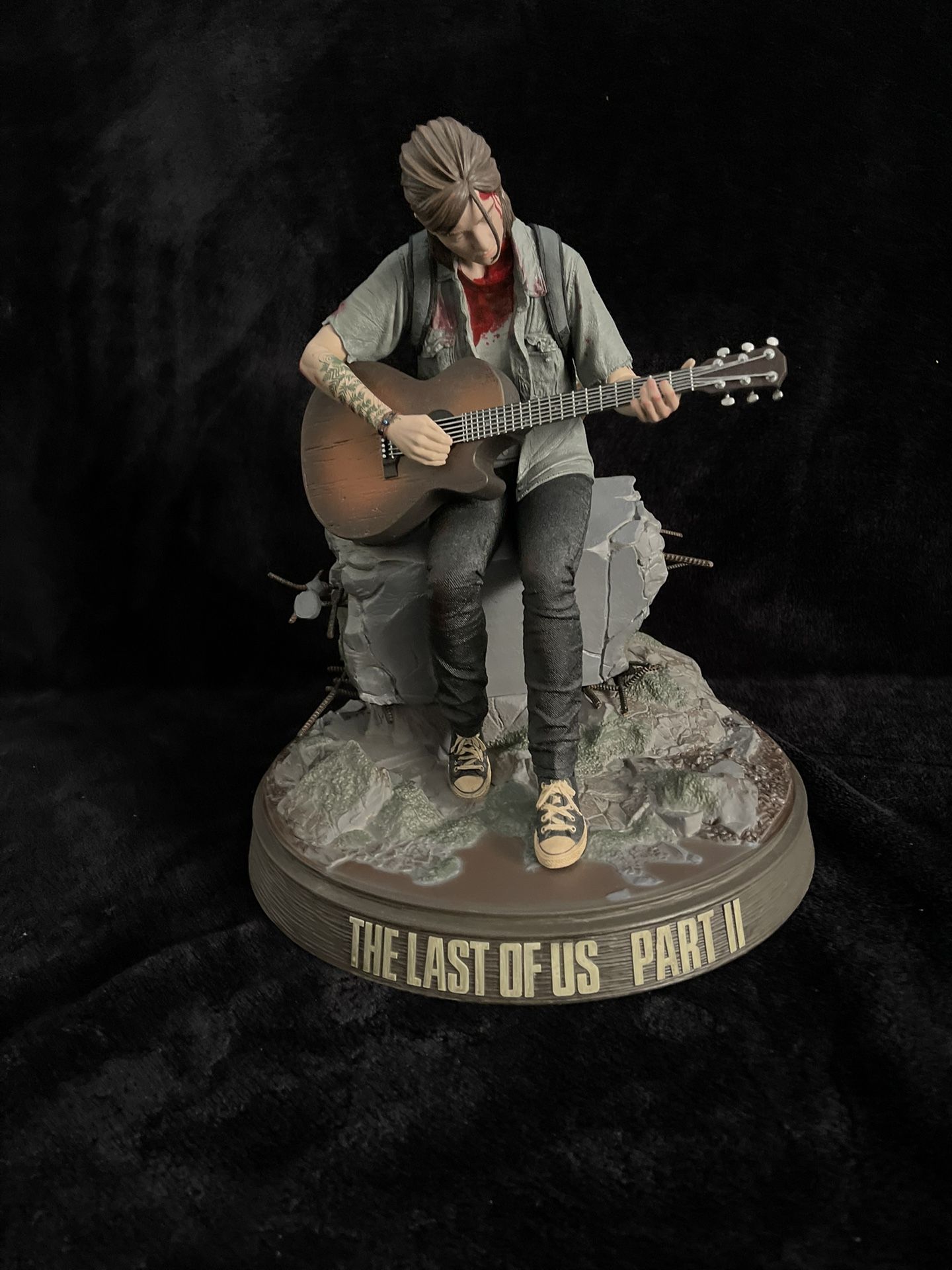 The Last Of Us Part II 2 Official Collectors Edition Ellie Statue Figure - No Game