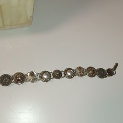 Metal Charm Bracelet 