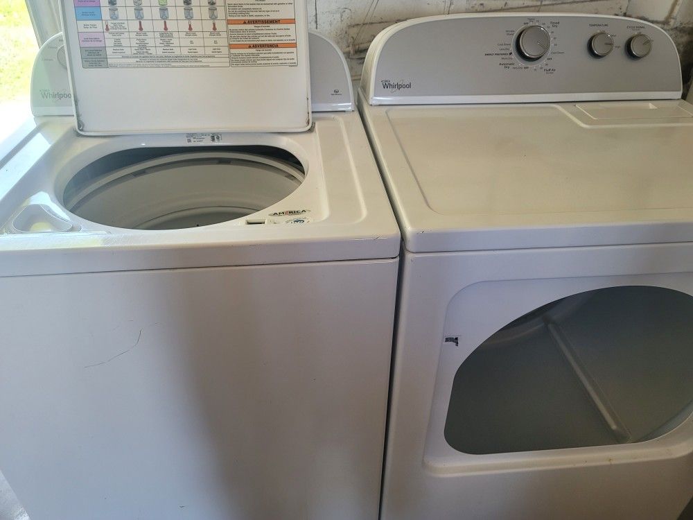 Gently Used Matching Whirlpool Washer Dryer Set For Sale for Sale in Corp Christi, TX OfferUp