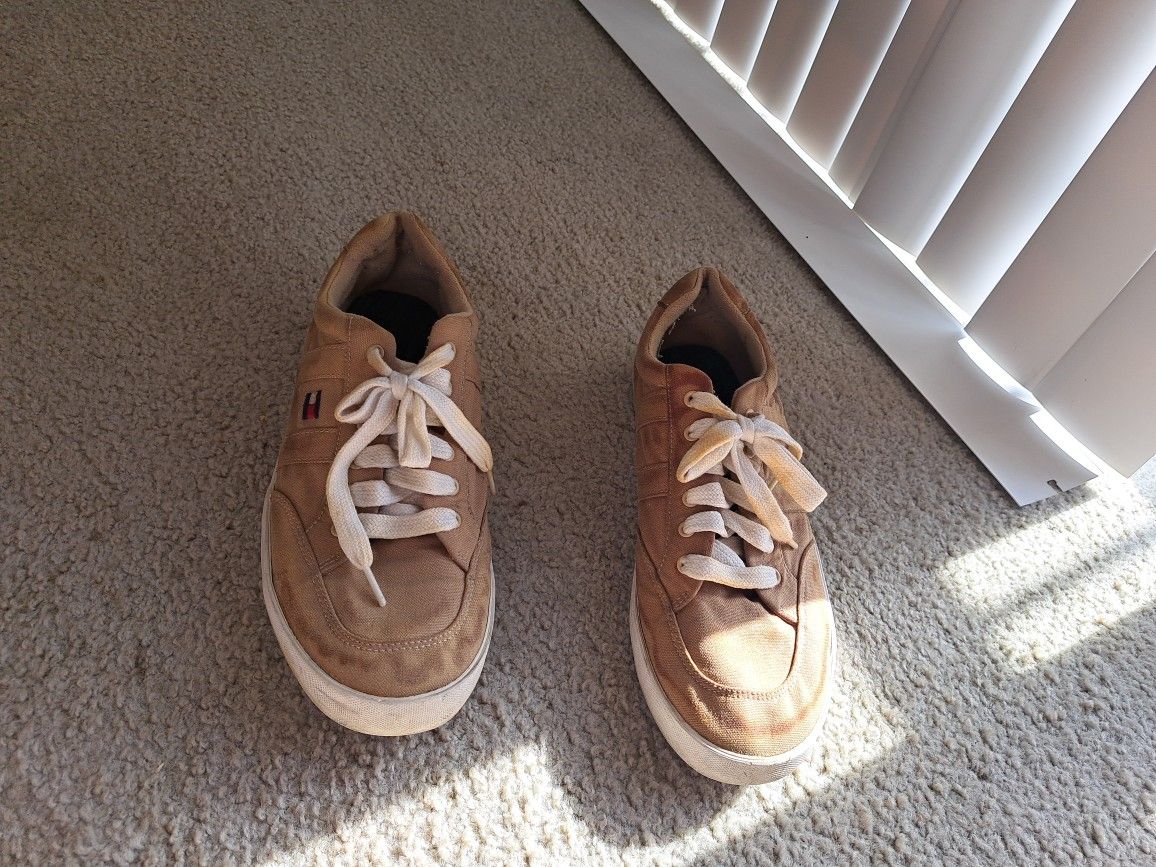 Tommy Hilfiger Size 11 Men's