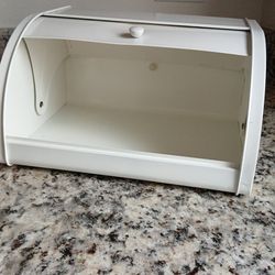 Metal bread box Farmhouse By Mykawa rd and almeda genoa rd Houston TX 77075