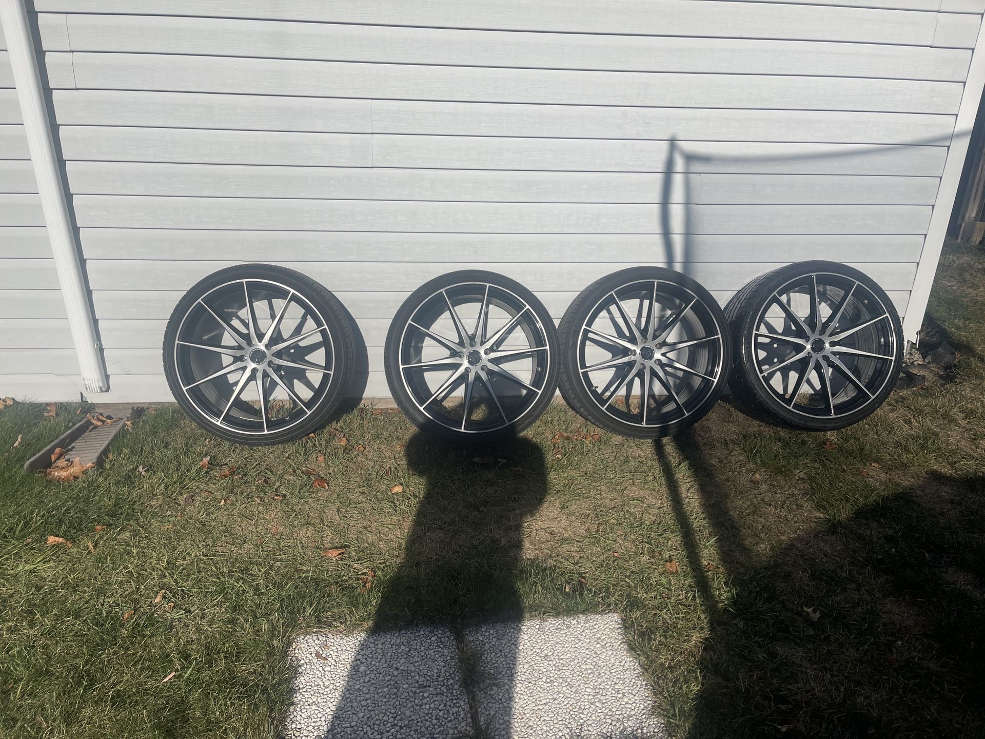 22” Rims And Tires
