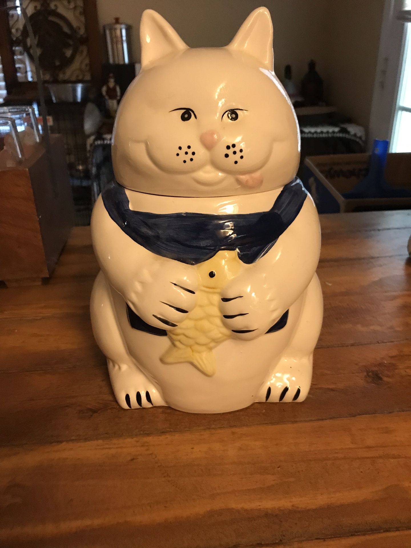 Cat cookie jar