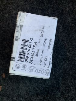 AUDI/VW OIL PRESSURE SENSOR PART NUMBER 059919081G