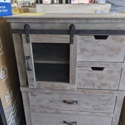 Greystone Chest
