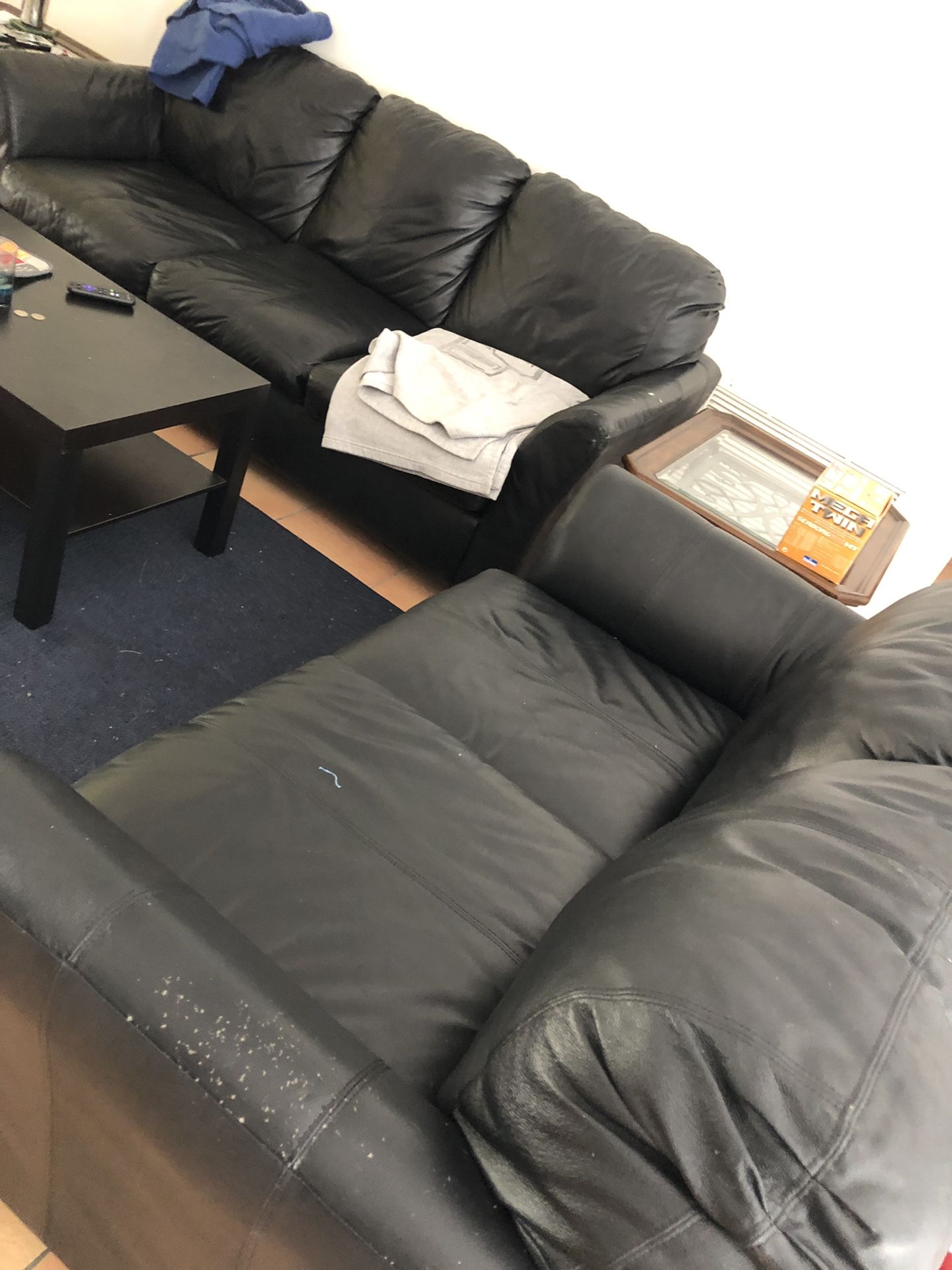 Black leather couch set for Sale in Fort Lauderdale, FL OfferUp