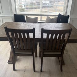 Dining Room Table 
